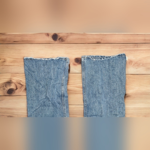 Old Navy Lowrise Bootcut Jeans 30x30 - Picture 5 of 5